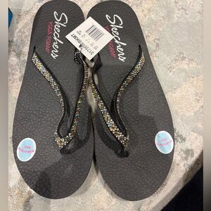 Skechers Women's Black Flip Flop Sandals - Wide Width